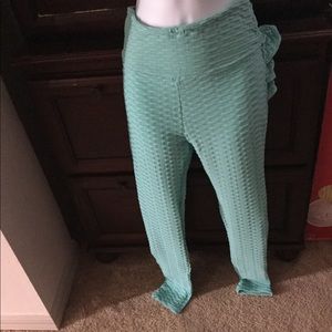 Ruffle butt work out pants